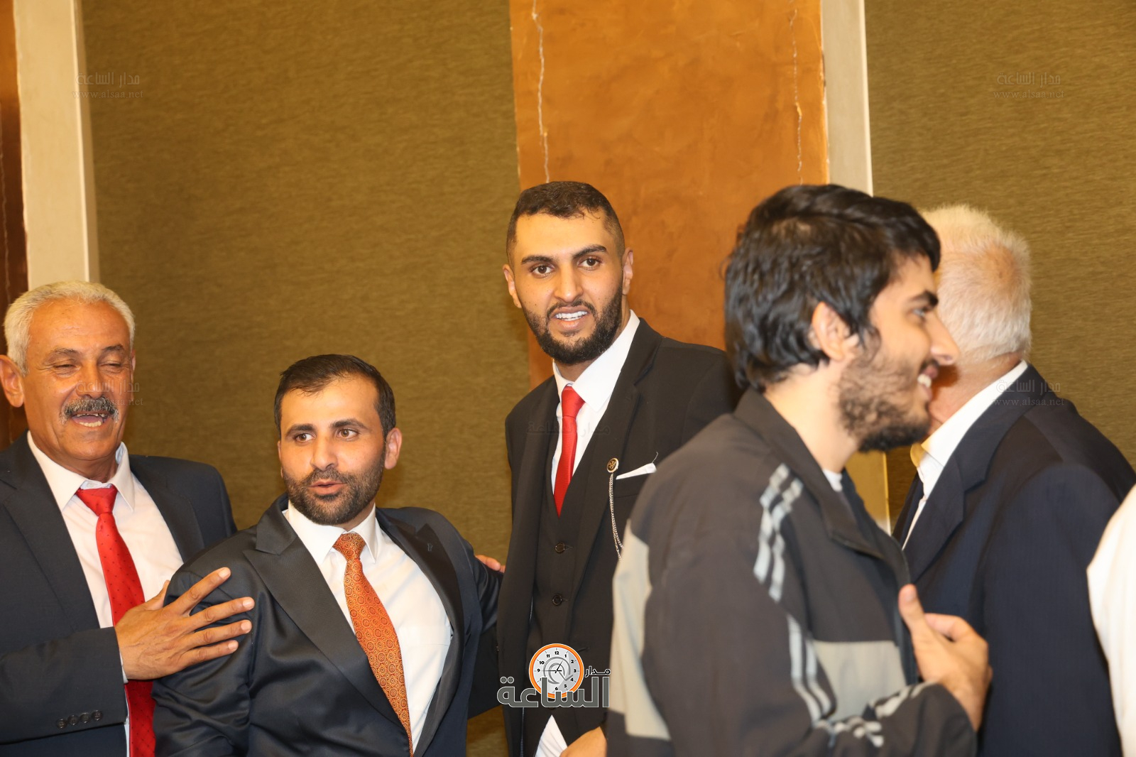 Madar Al-Saa Images 0.6941649947449076