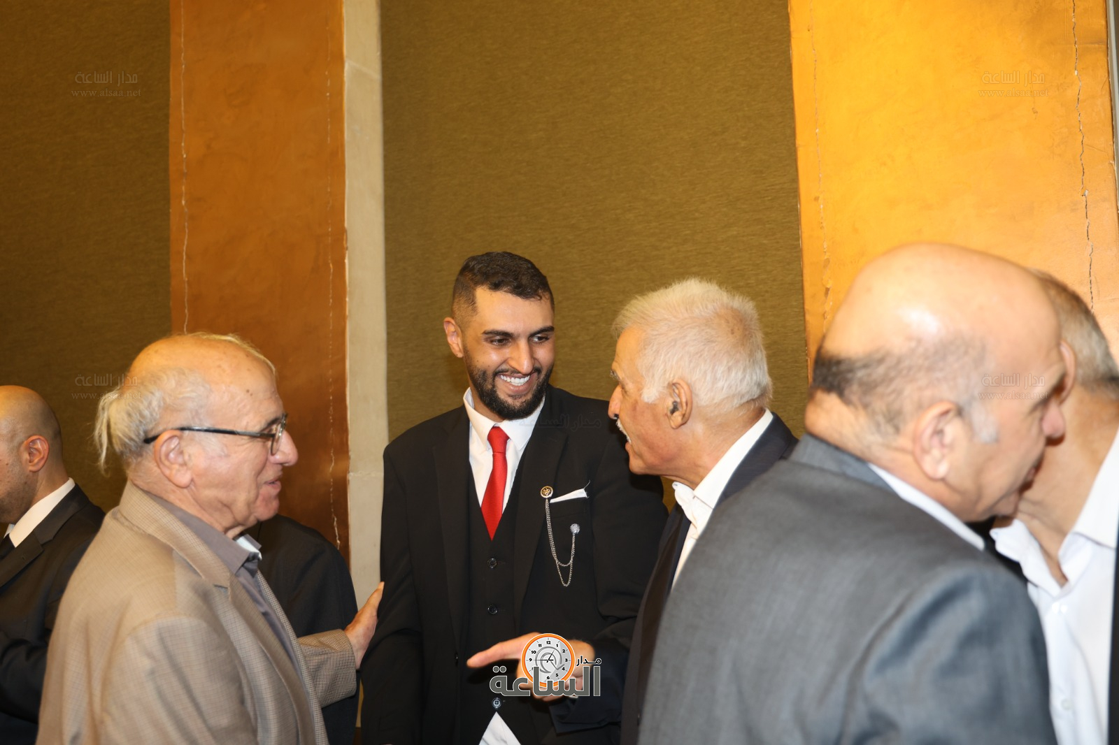 Madar Al-Saa Images 0.47151283614028083