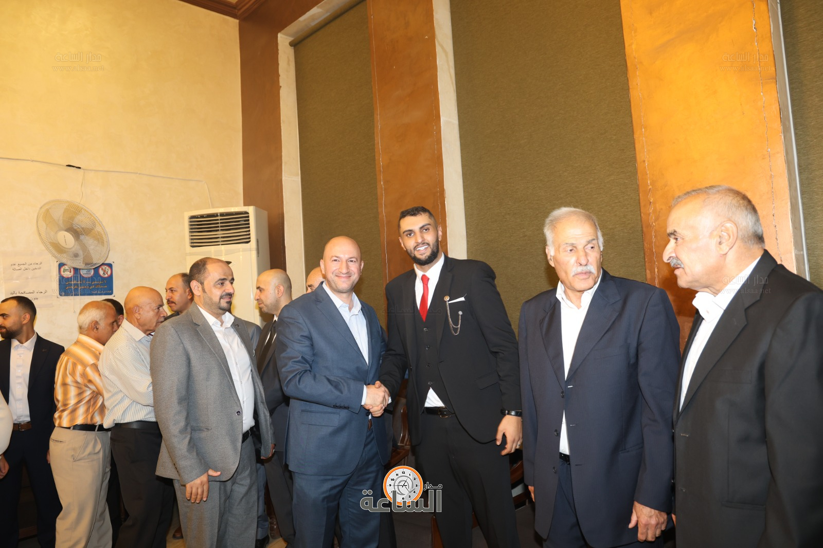 Madar Al-Saa Images 0.9746892381992861