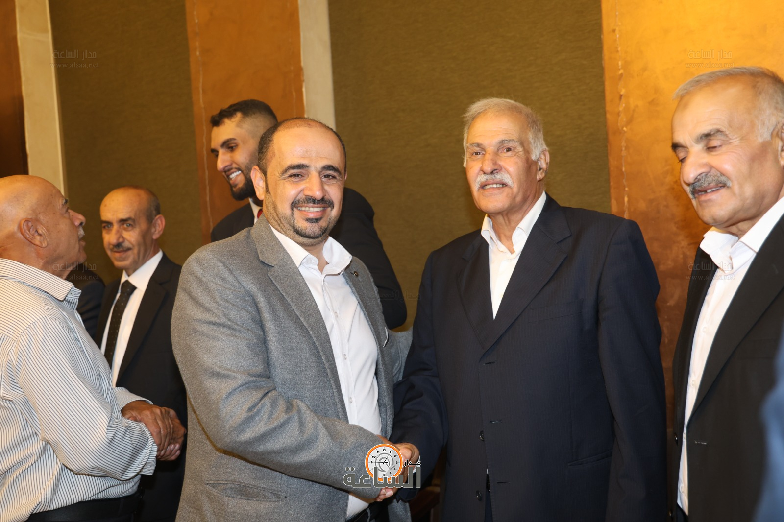 Madar Al-Saa Images 0.1036241076247677