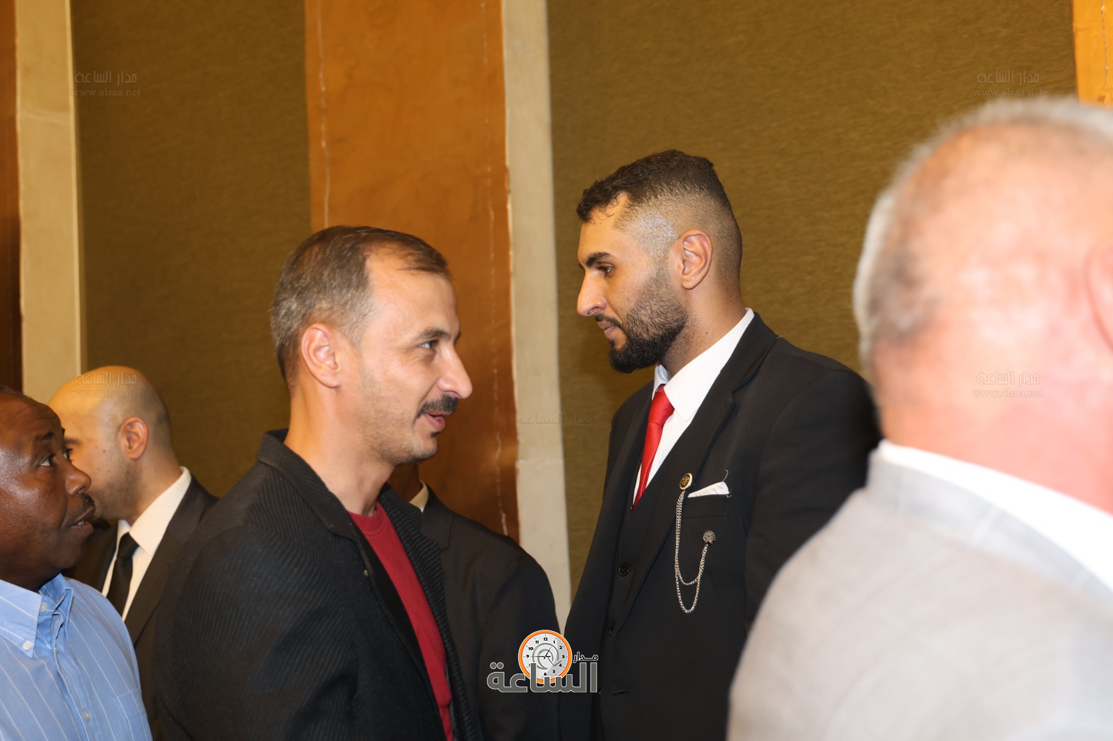 Madar Al-Saa Images 0.40864887750397216