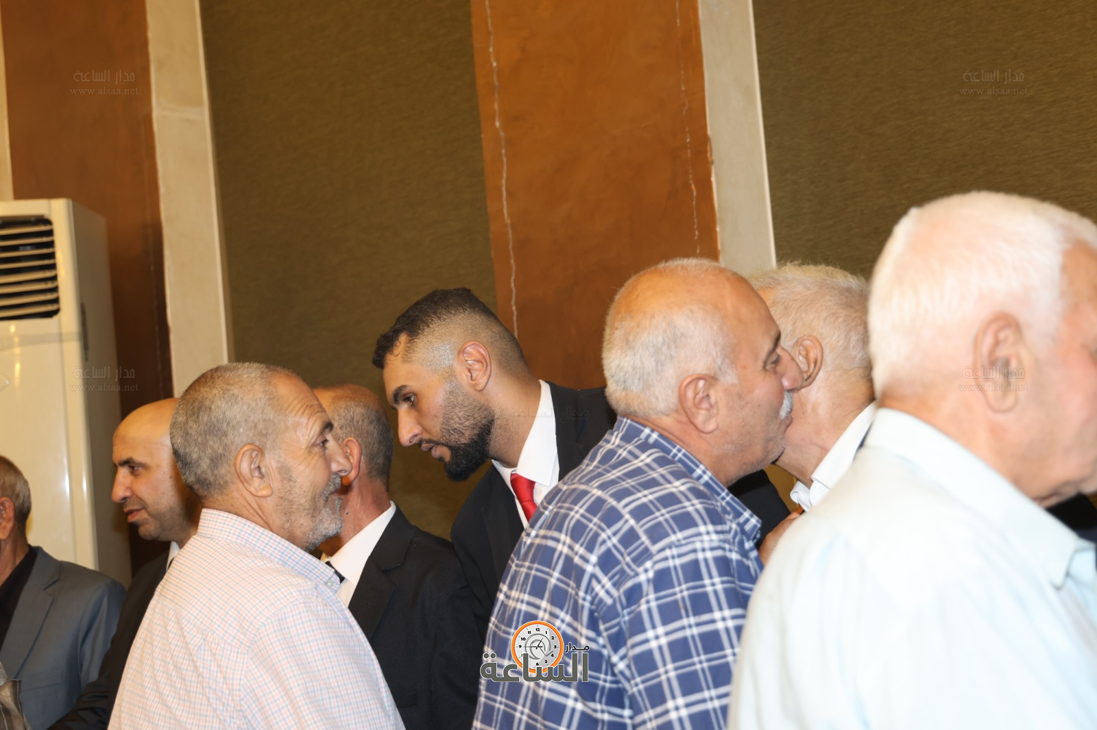 Madar Al-Saa Images 0.7994742674019316