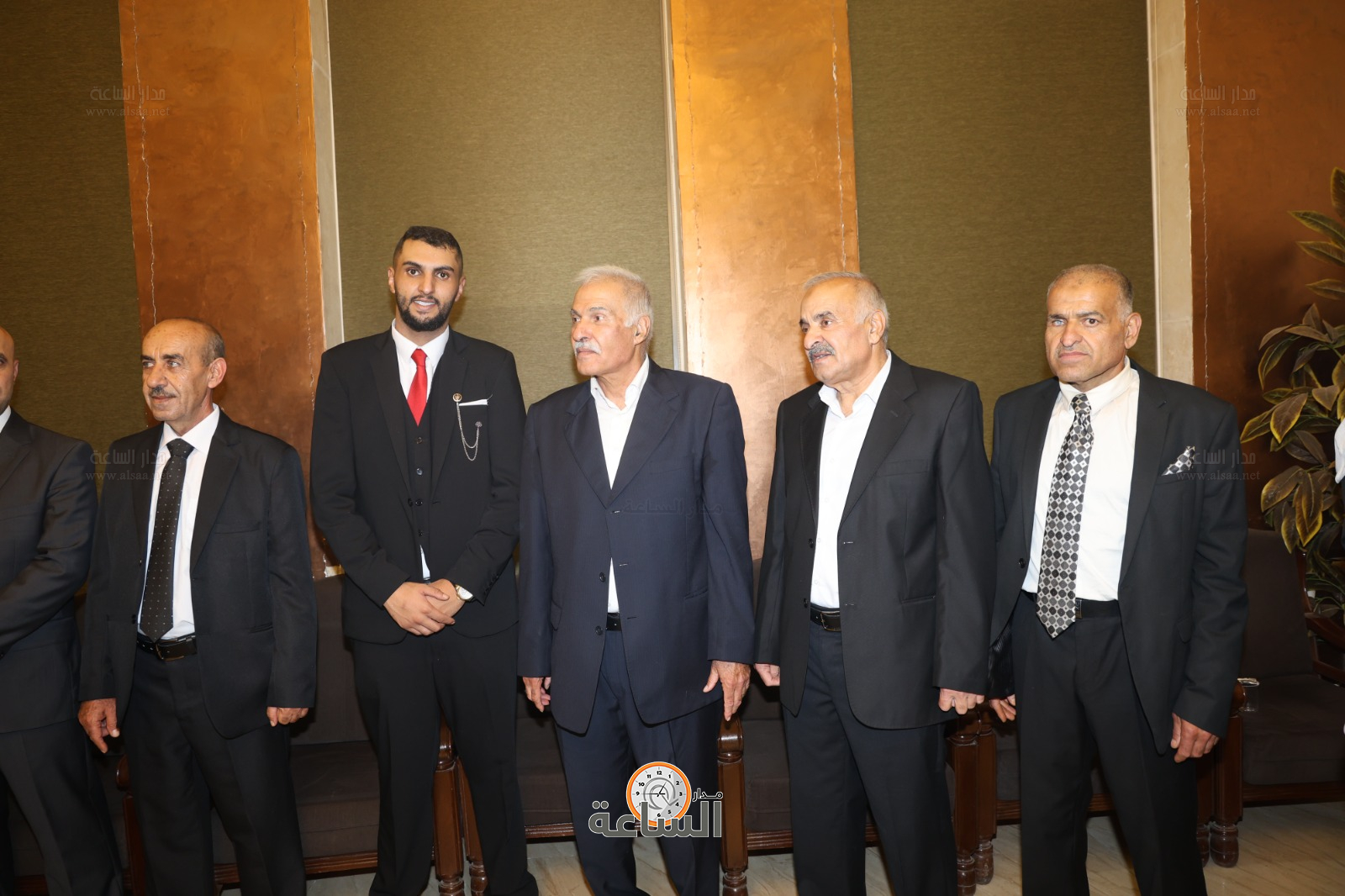 Madar Al-Saa Images 0.8744370455565039