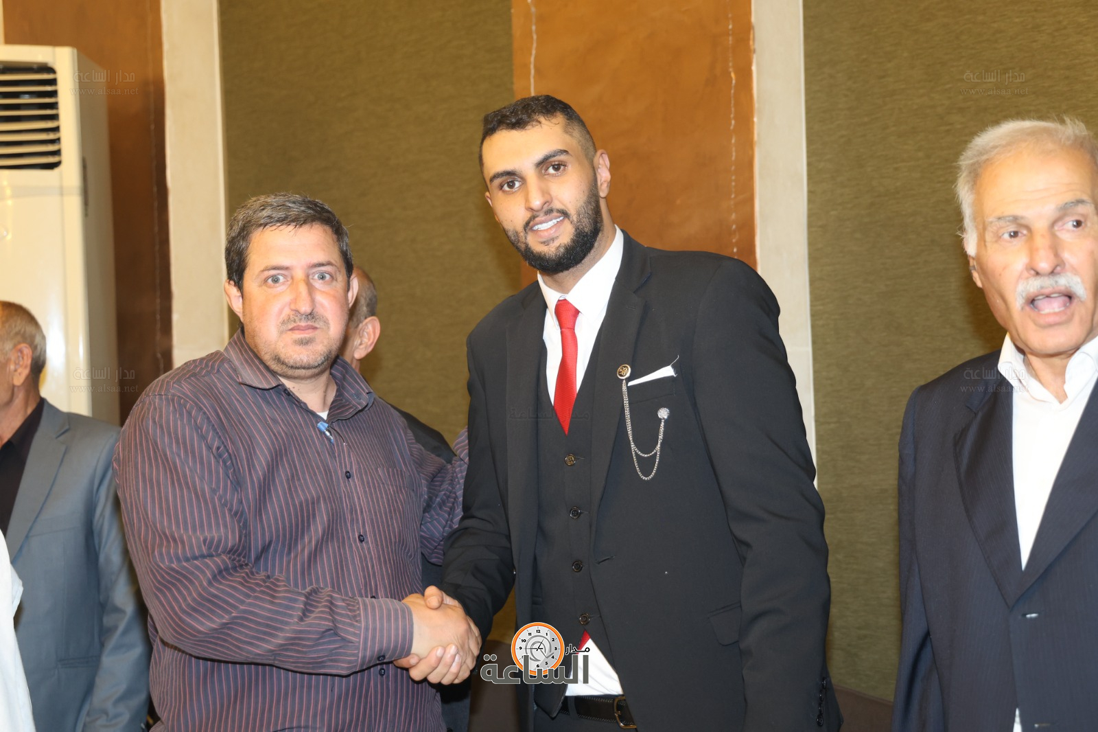 Madar Al-Saa Images 0.8755002985136467