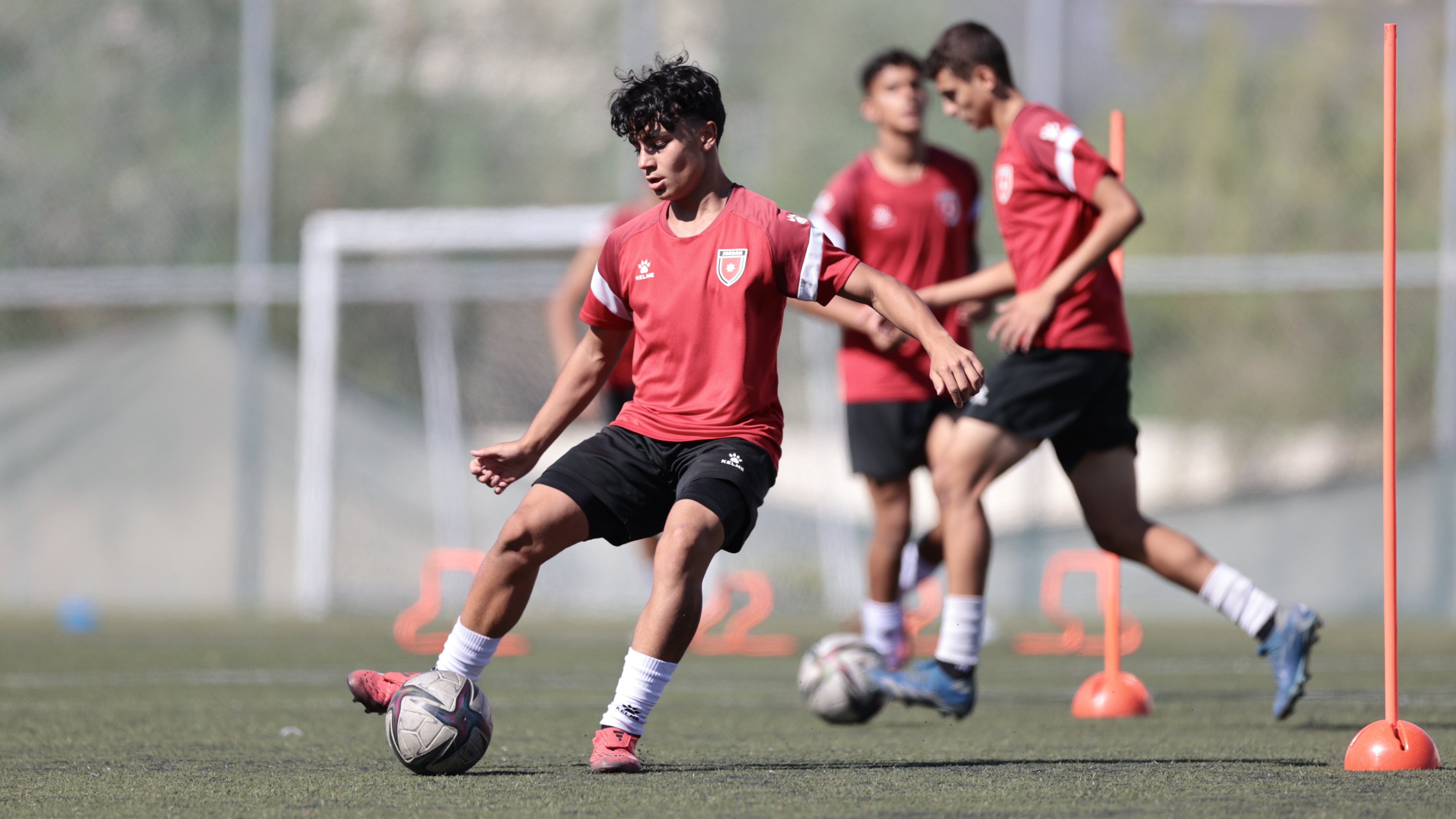 Madar Al-Saa Images 0.5239651376324788