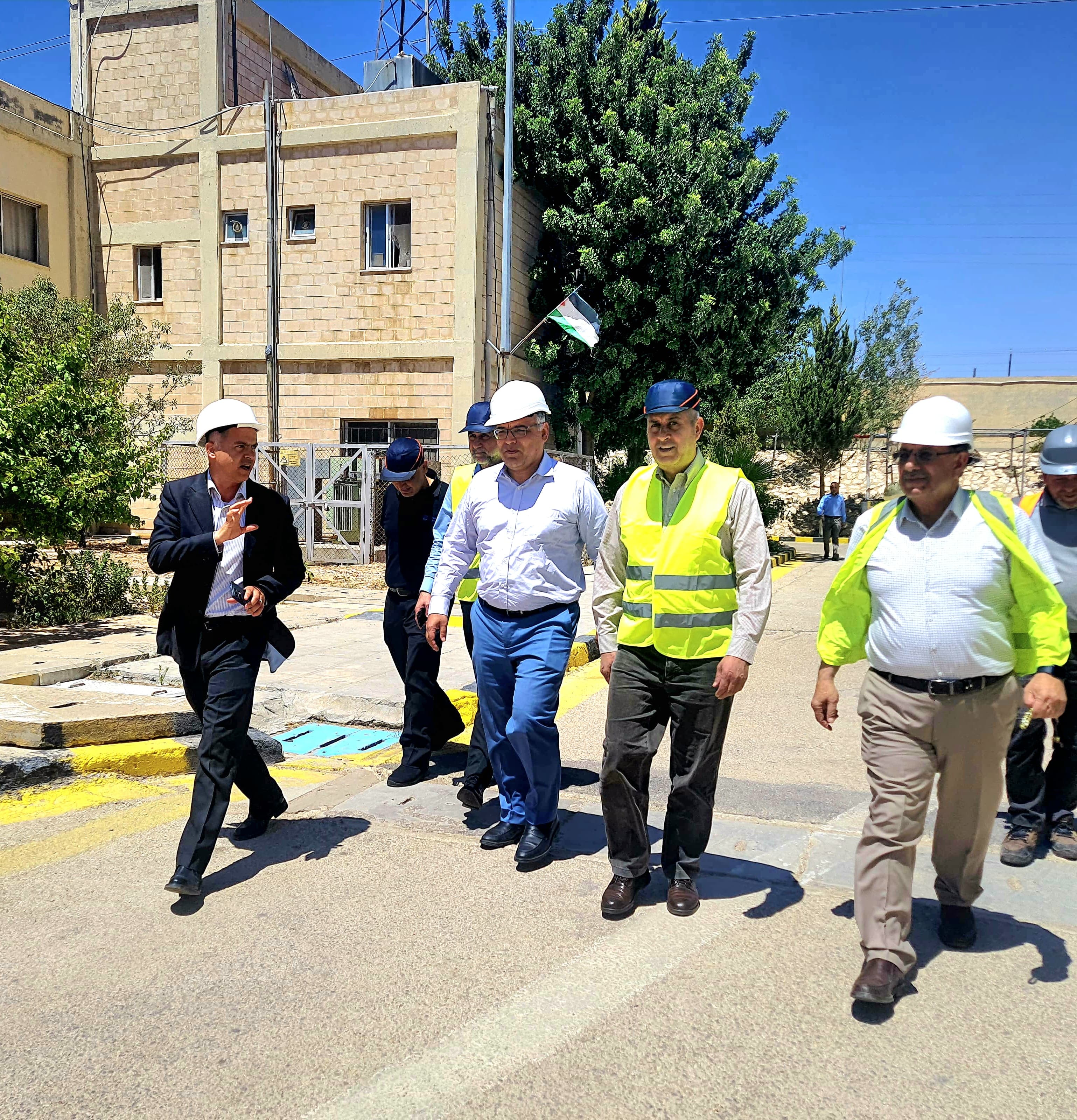 Madar Al-Saa Images 0.16796837202891512