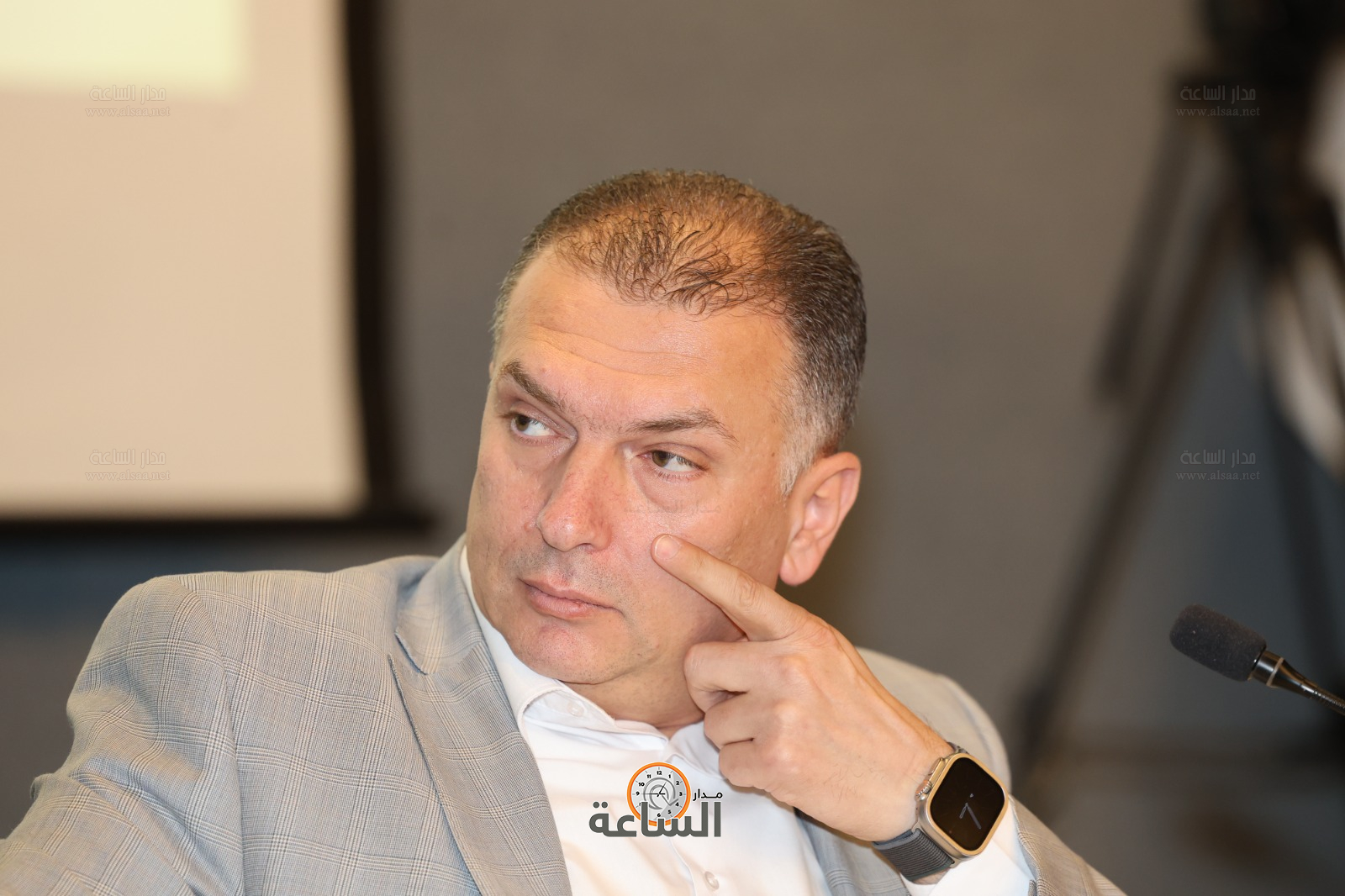 Madar Al-Saa Images 0.4407658909923263