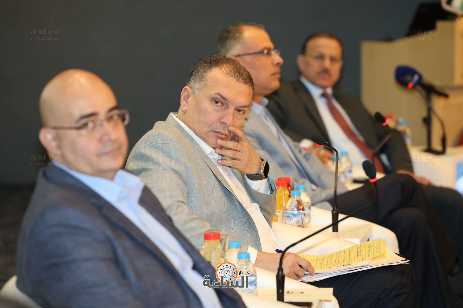 Madar Al-Saa Images 0.8456438496112813