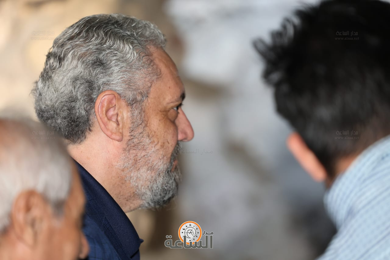 Madar Al-Saa Images 0.427428107954267