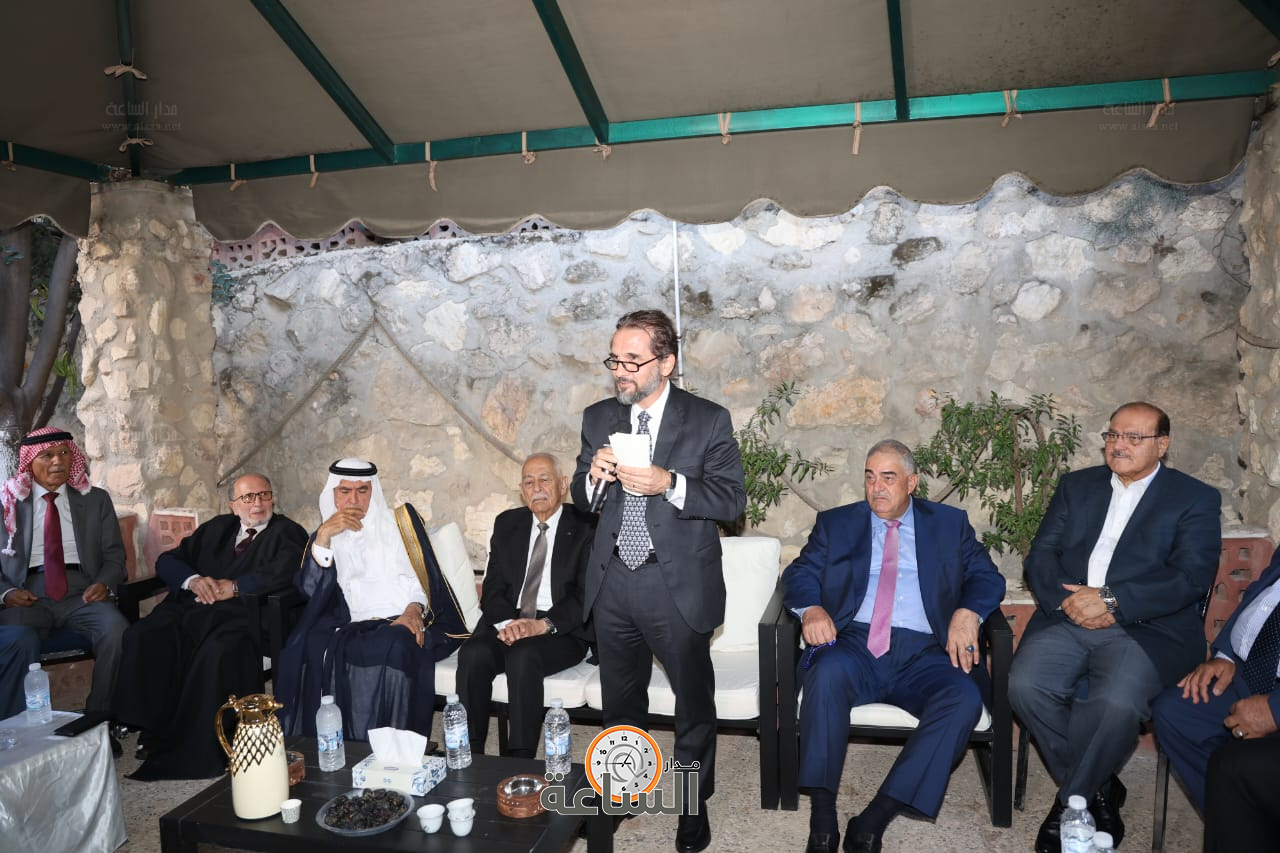 Madar Al-Saa Images 0.4979258926604626