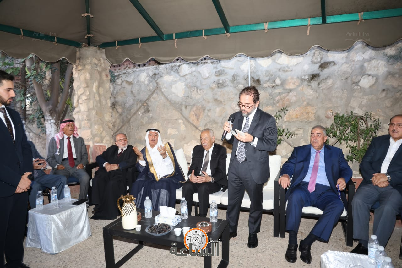 Madar Al-Saa Images 0.8394899105880702