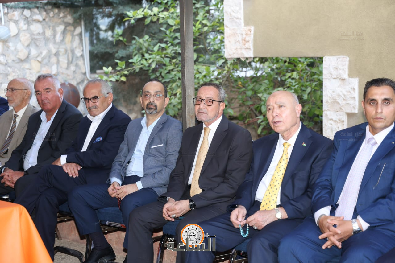 Madar Al-Saa Images 0.7396576775302927