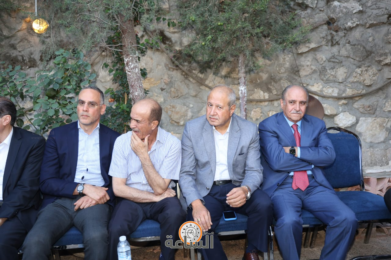 Madar Al-Saa Images 0.2020672240554573