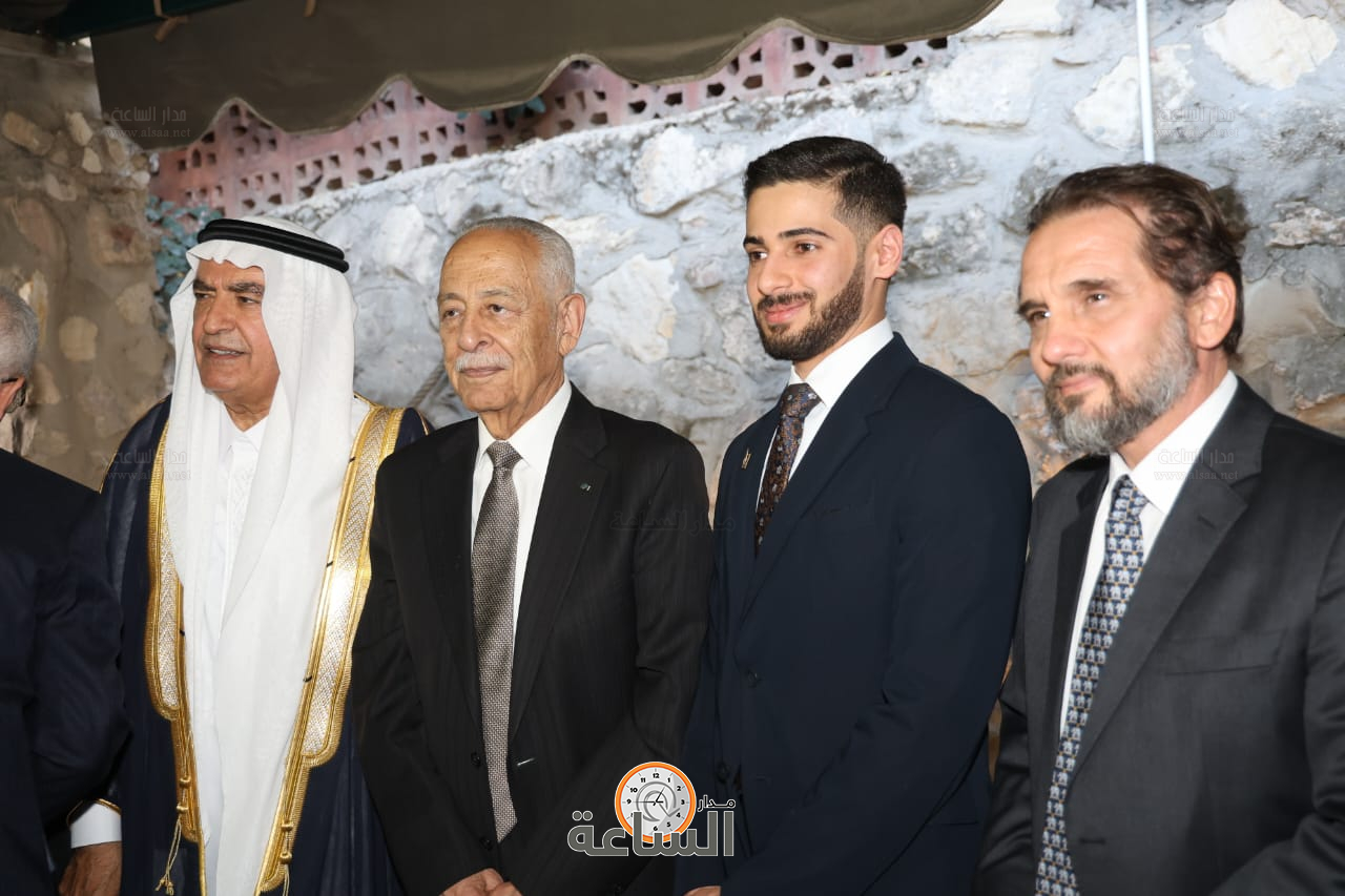 Madar Al-Saa Images 0.7006179224819111