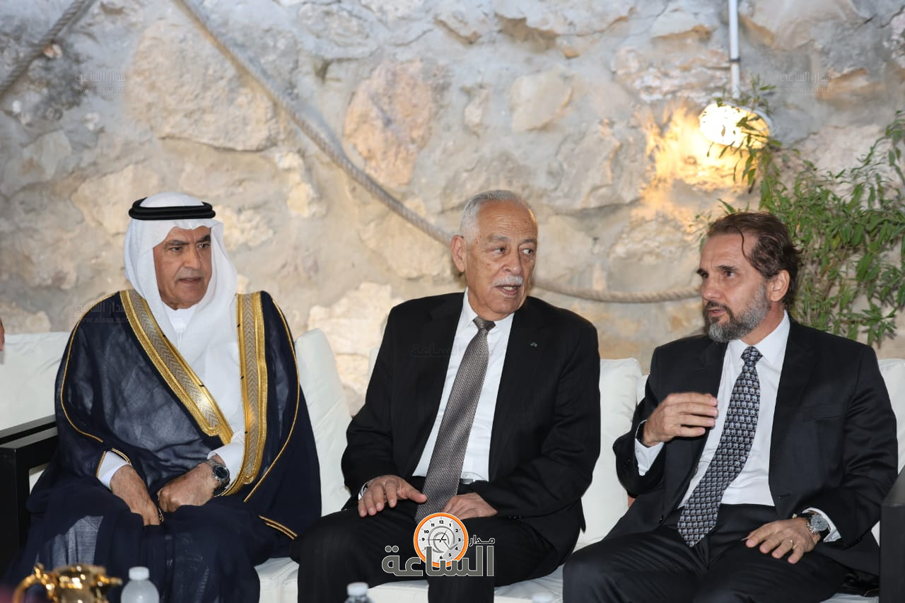 Madar Al-Saa Images 0.8604372918744162