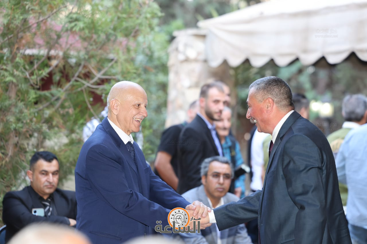 Madar Al-Saa Images 0.056109356418169165