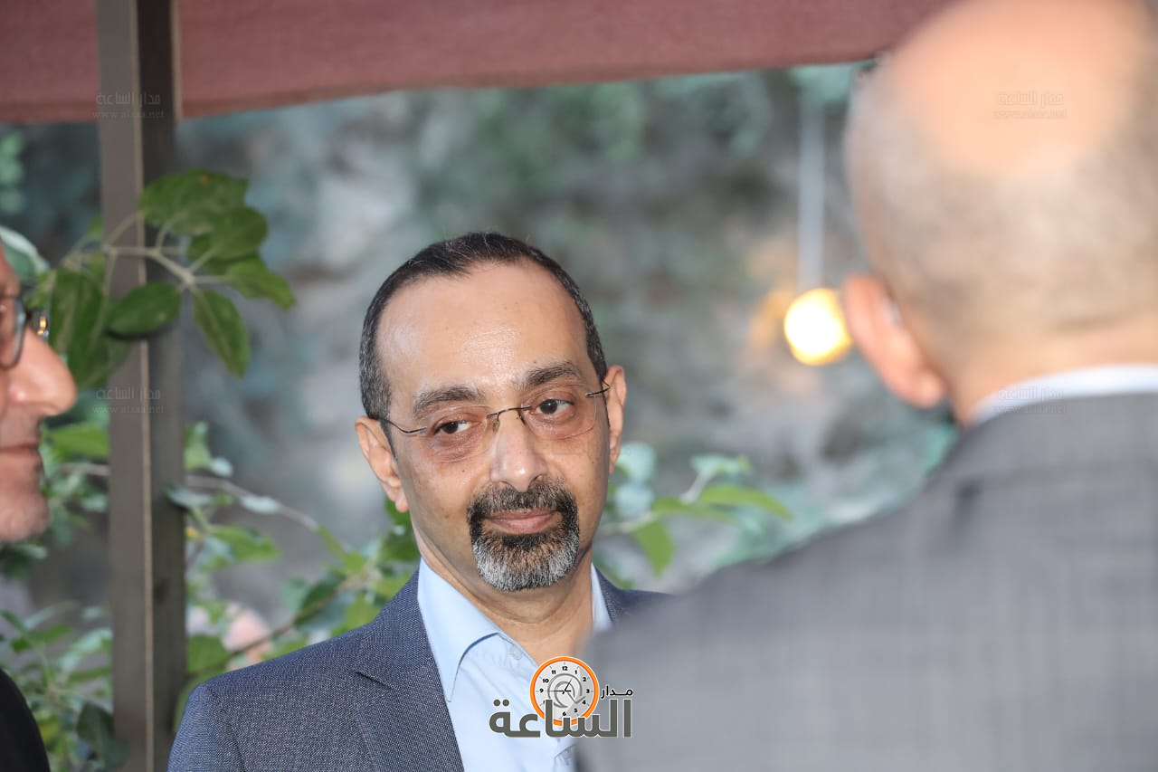 Madar Al-Saa Images 0.48864132604607124