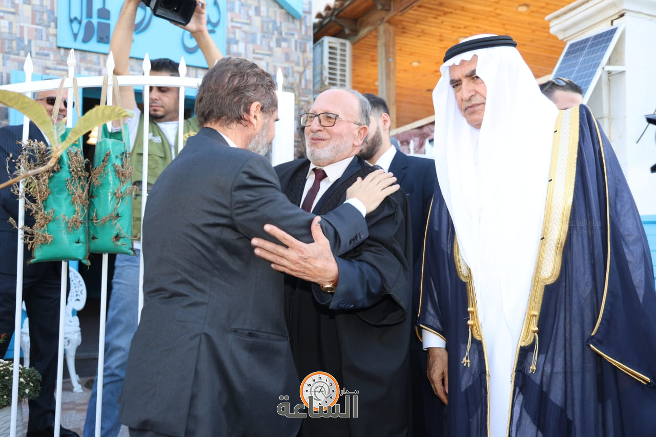 Madar Al-Saa Images 0.9740963648668381