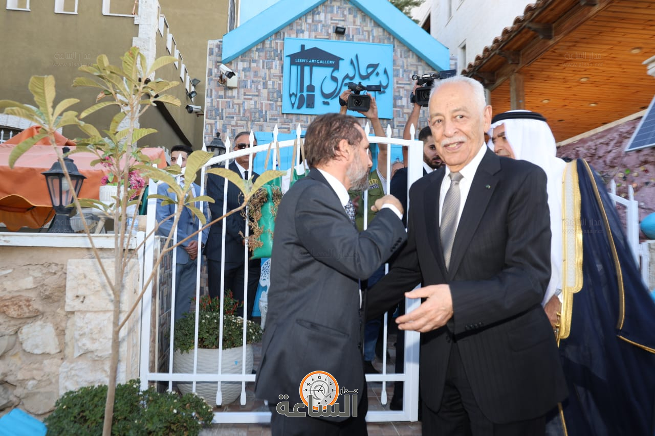 Madar Al-Saa Images 0.7387170482740308