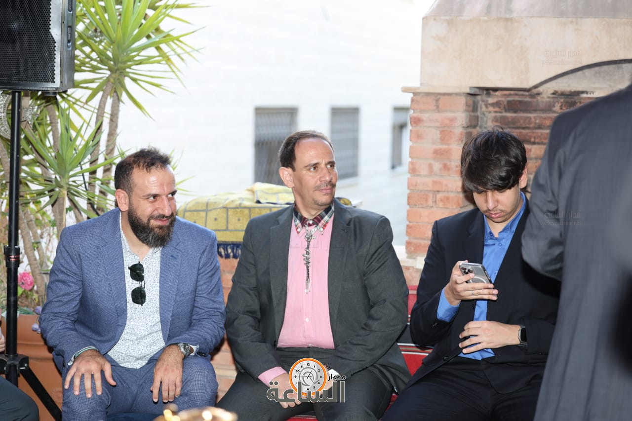 Madar Al-Saa Images 0.4469599301624878