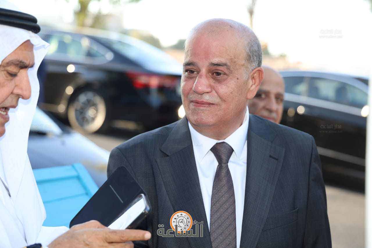 Madar Al-Saa Images 0.7769876666842443