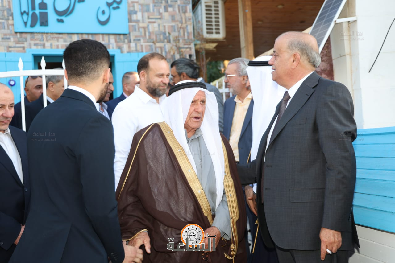 Madar Al-Saa Images 0.46847408216838105