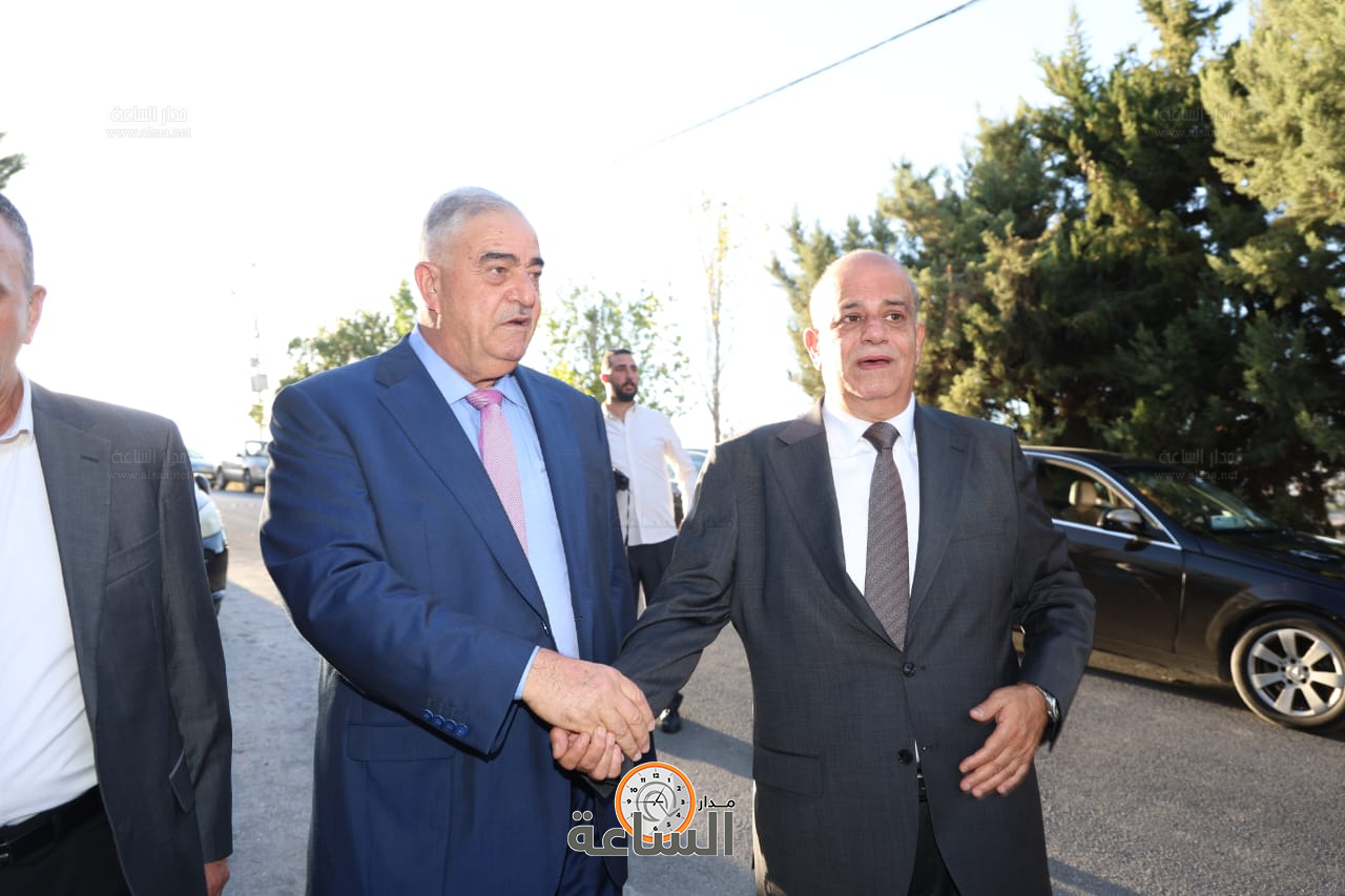 Madar Al-Saa Images 0.6078798181154675