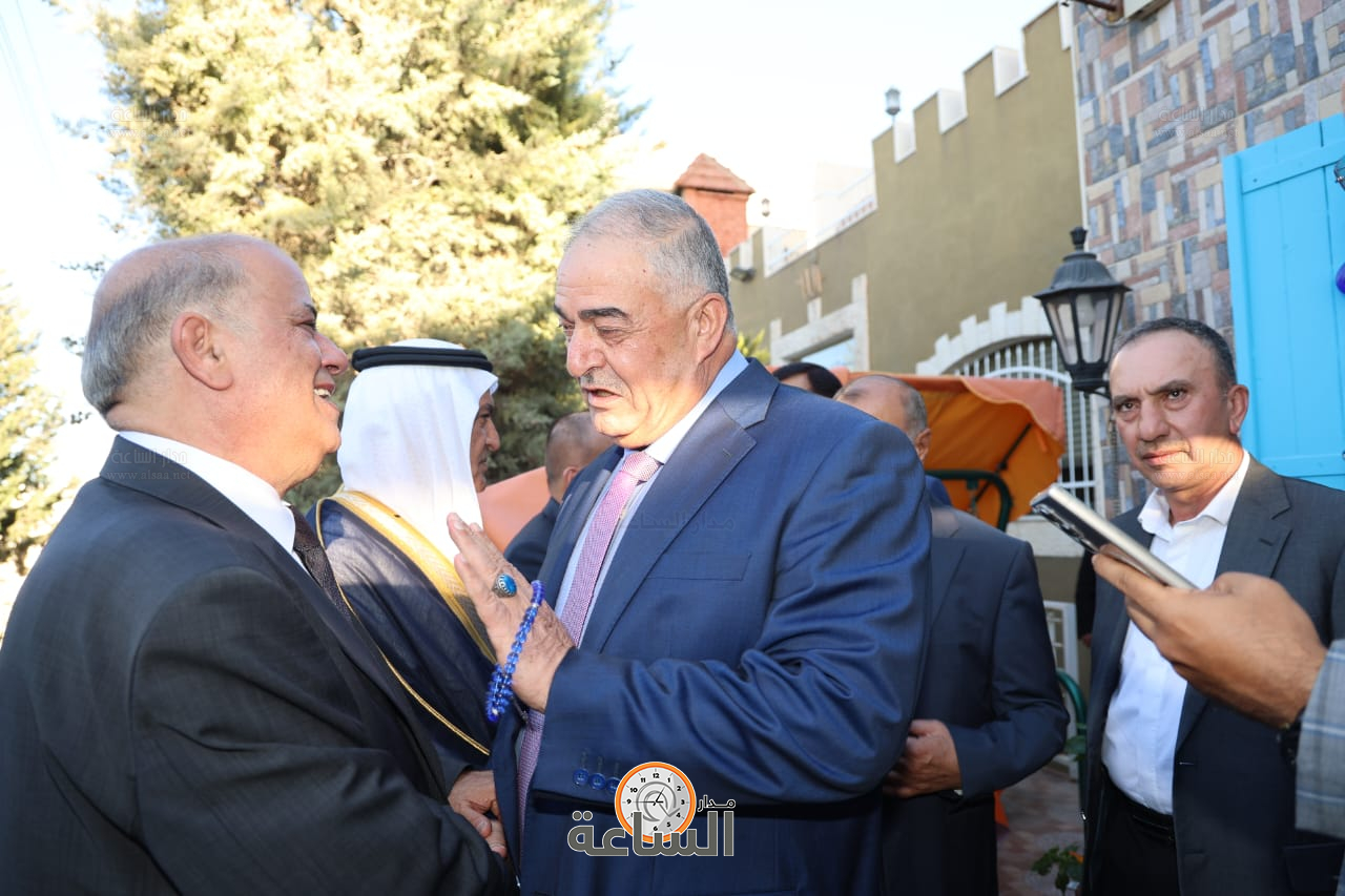 Madar Al-Saa Images 0.6520073725749653