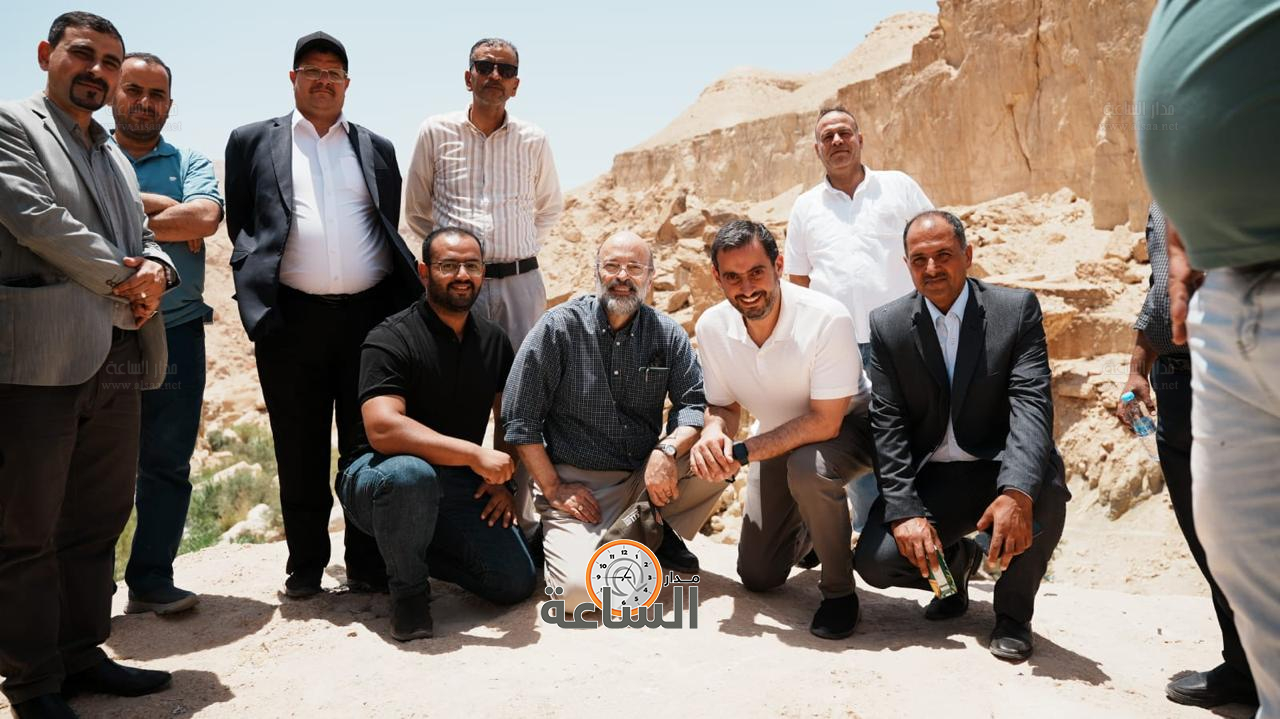 Madar Al-Saa Images 0.14952191457658937