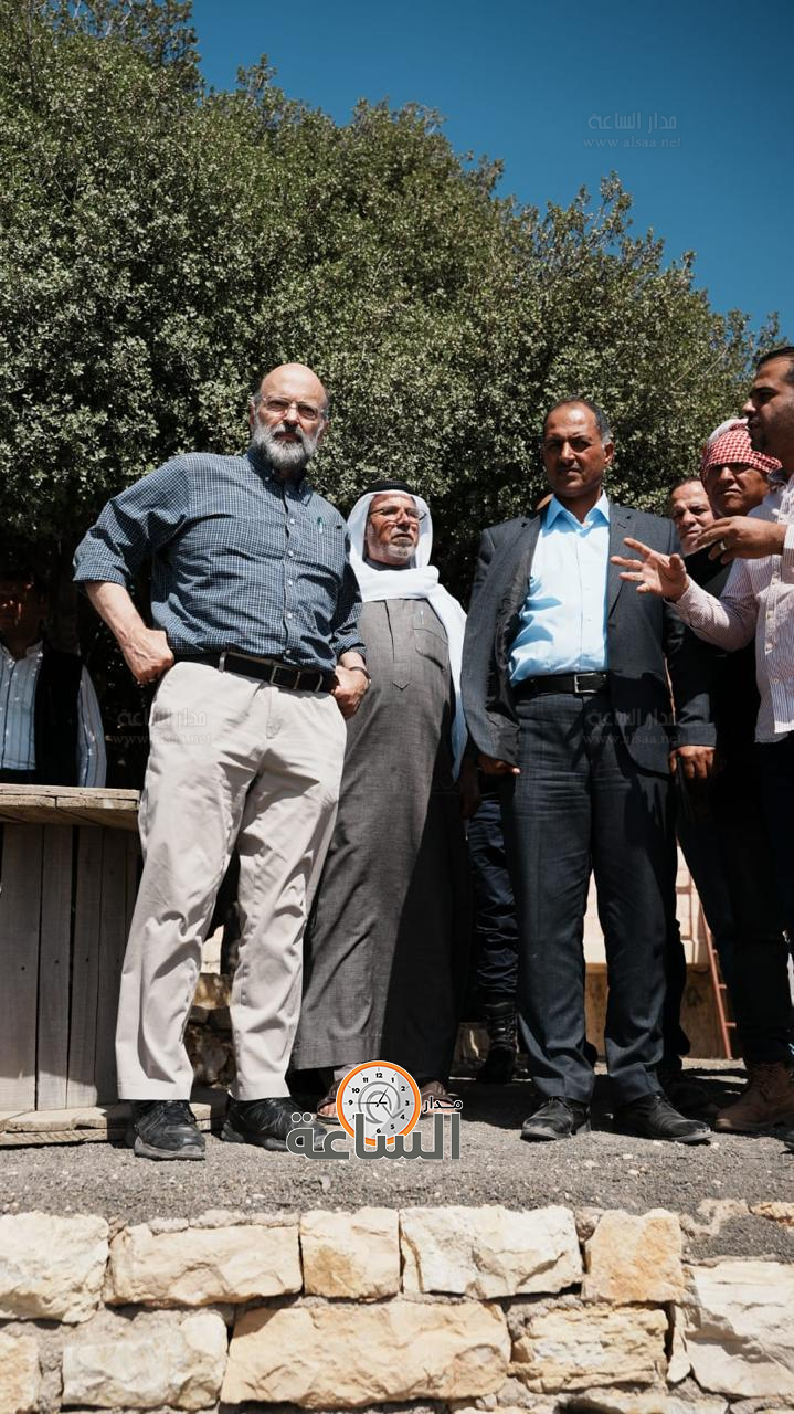 Madar Al-Saa Images 0.8326665565622048