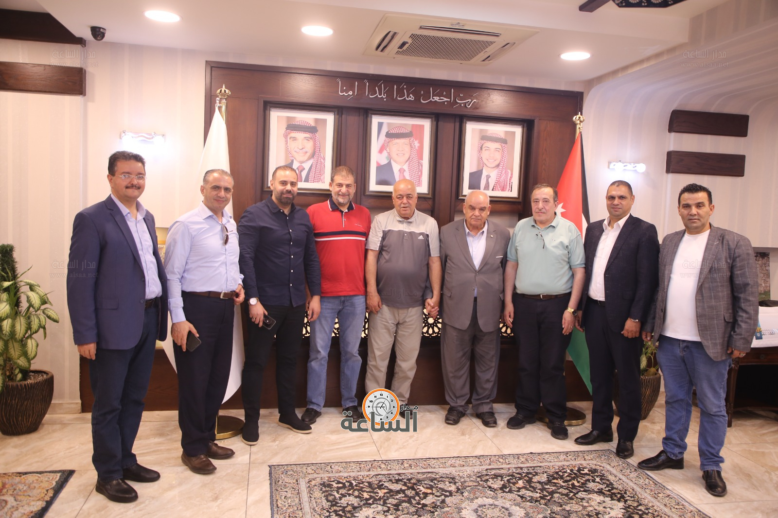 Madar Al-Saa Images 0.049786054306593996