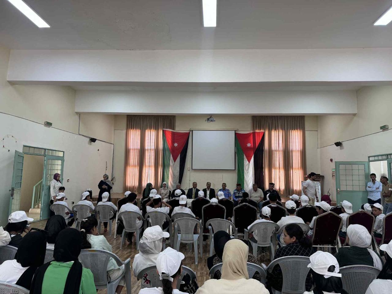 Madar Al-Saa Images 0.3018473397770428