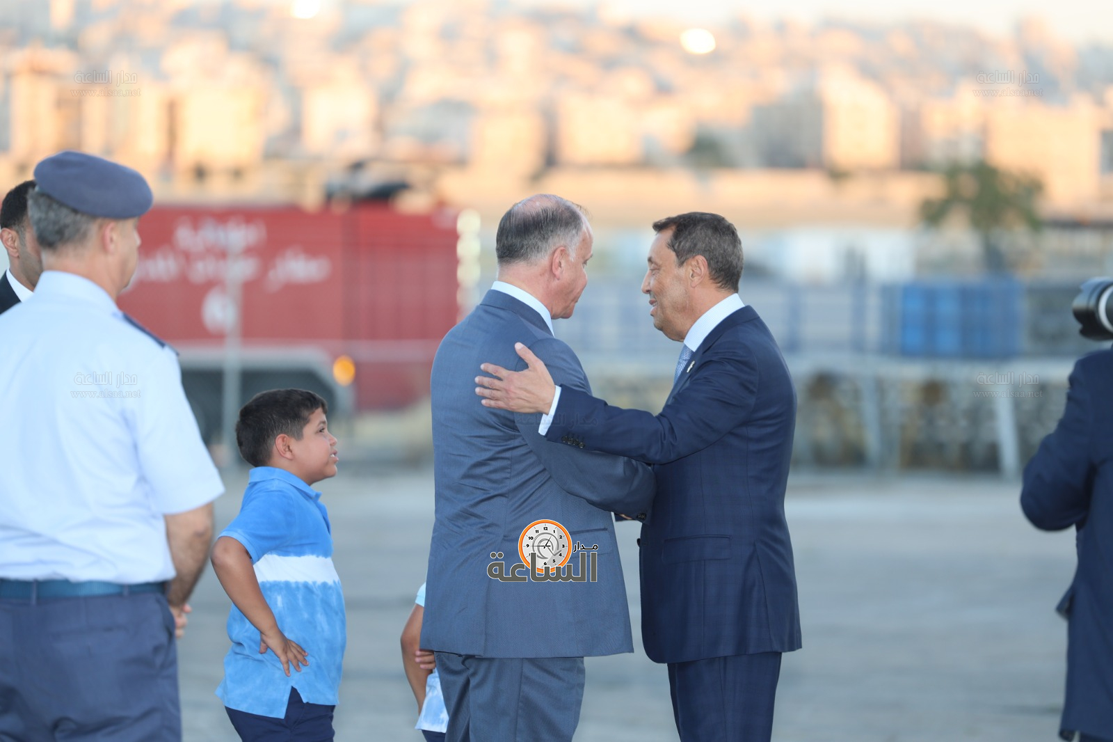 Madar Al-Saa Images 0.872345194783592