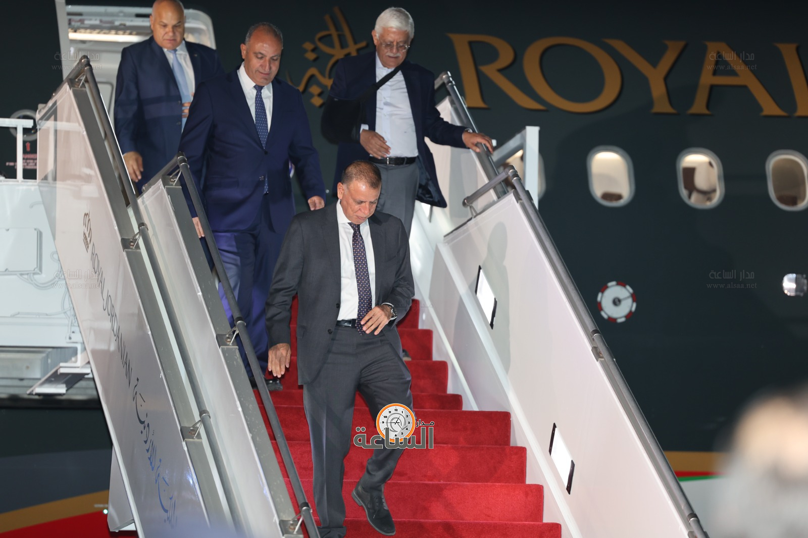 Madar Al-Saa Images 0.7302441237558437