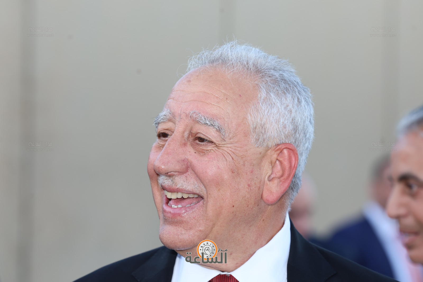 Madar Al-Saa Images 0.9657594484384685