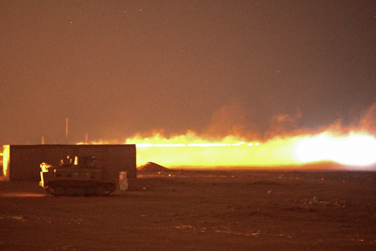 Madar Al-Saa Images 0.8746202624004739