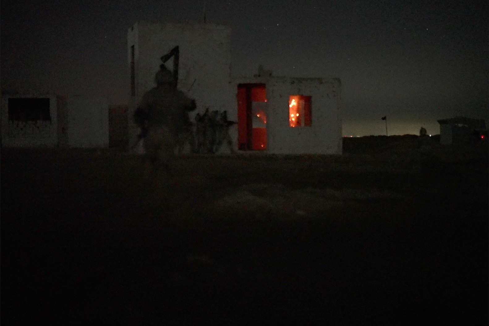 Madar Al-Saa Images 0.25959324538016204