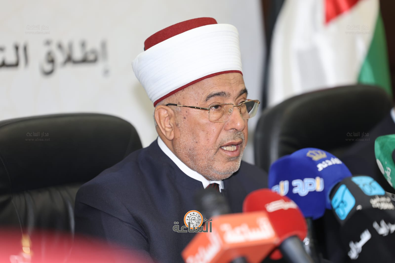 Madar Al-Saa Images 0.7701554435030376