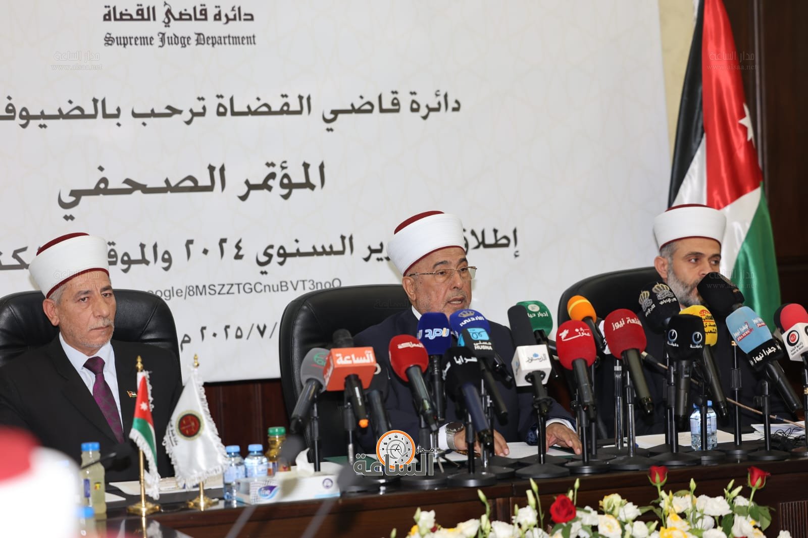 Madar Al-Saa Images 0.36551013909986574