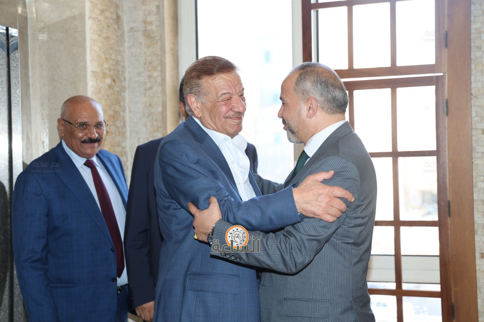 Madar Al-Saa Images 0.3726514763836458