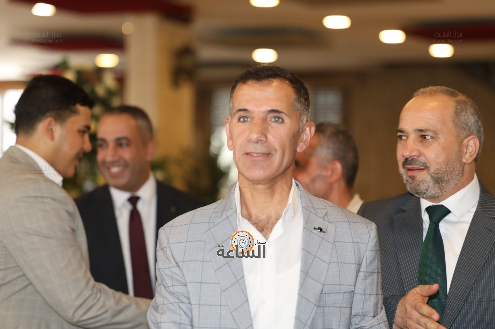 Madar Al-Saa Images 0.47766814689640413