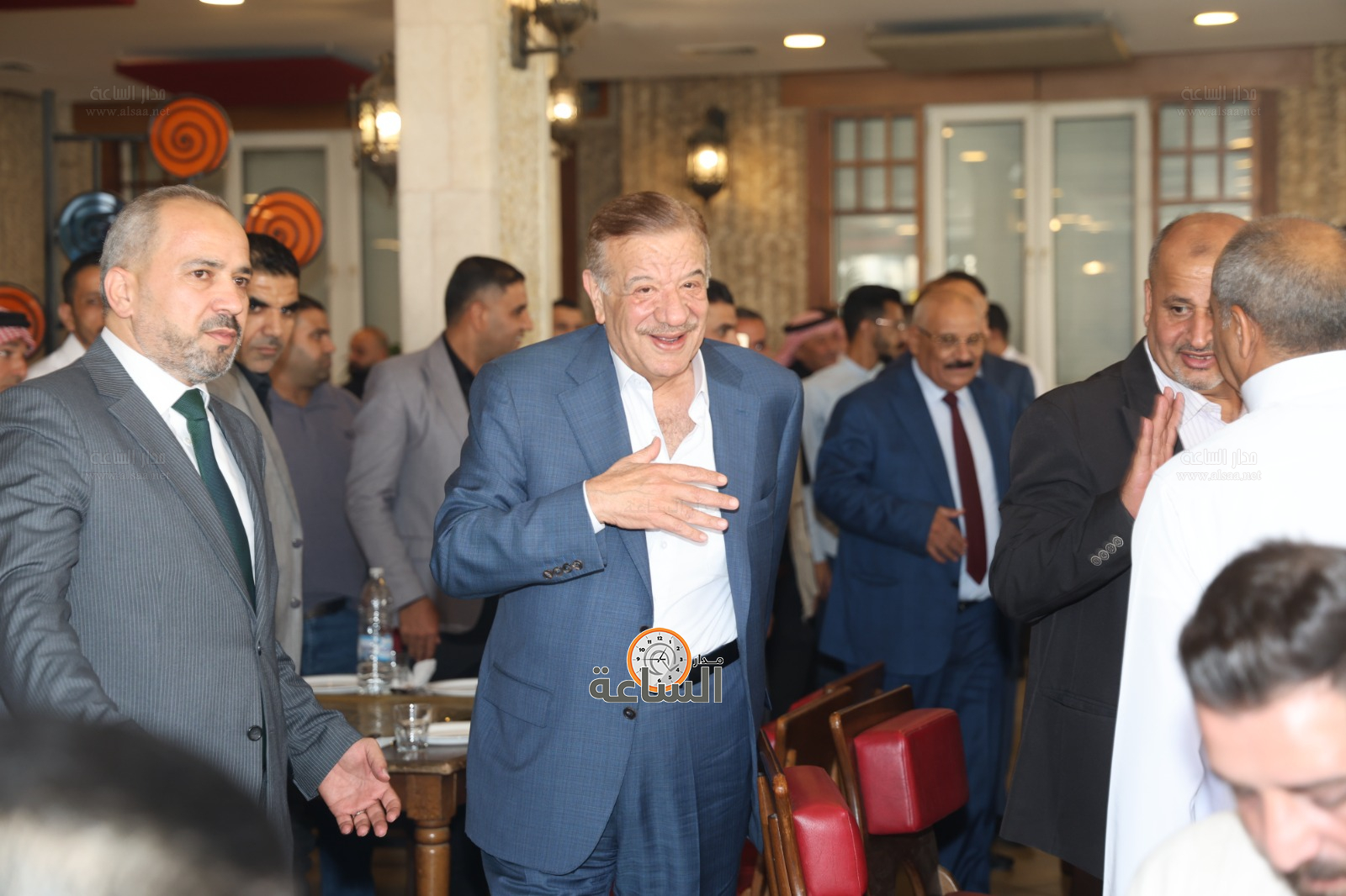 Madar Al-Saa Images 0.533128508275511