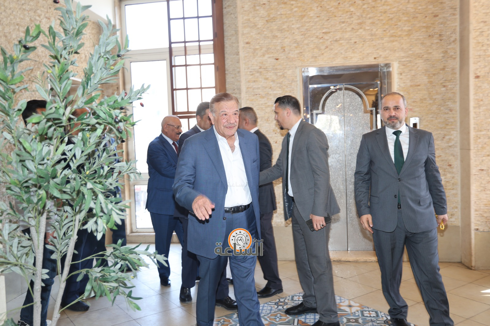 Madar Al-Saa Images 0.9011658981578209