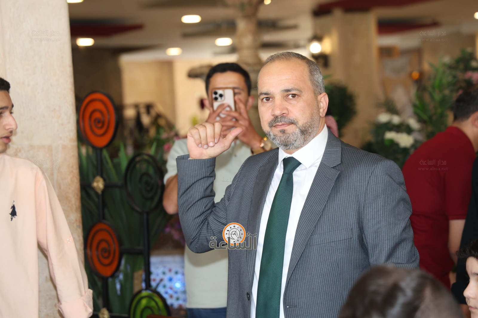 Madar Al-Saa Images 0.446742246946205