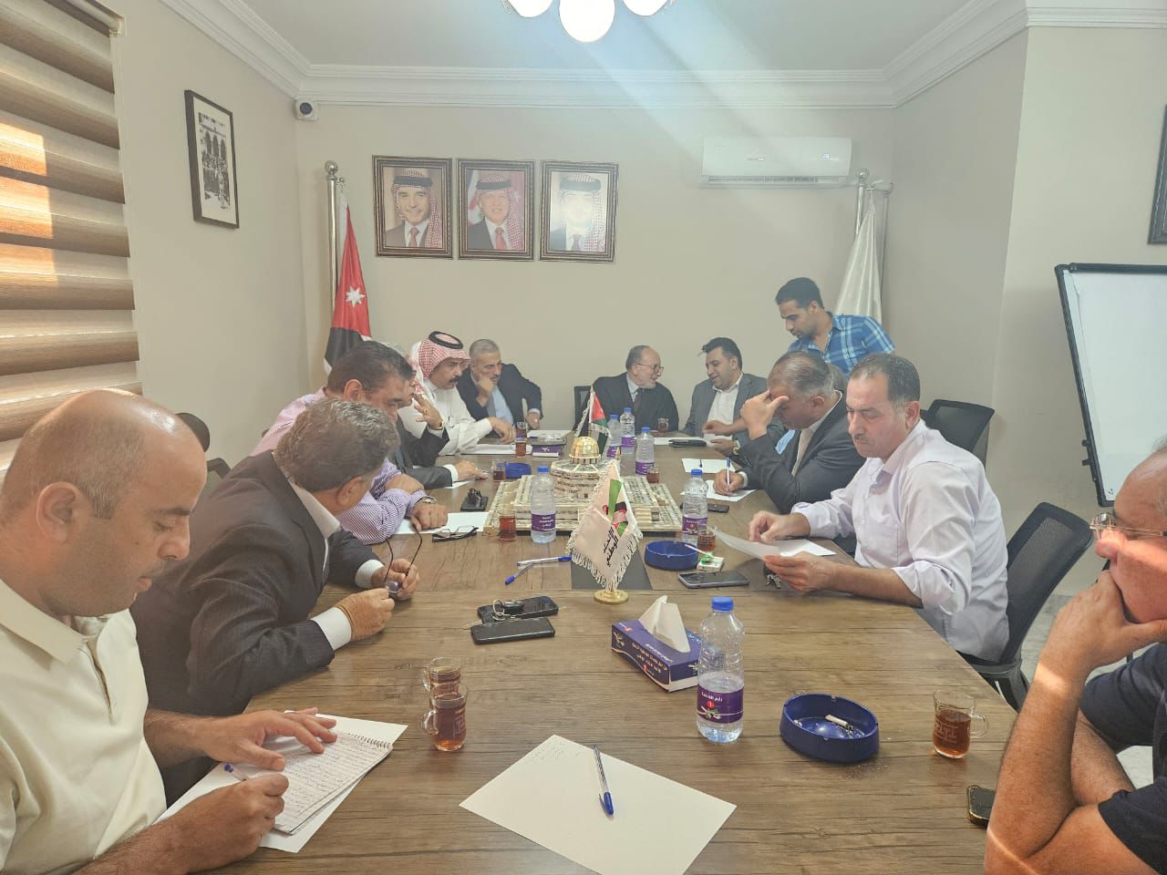 Madar Al-Saa Images 0.7611674707744458