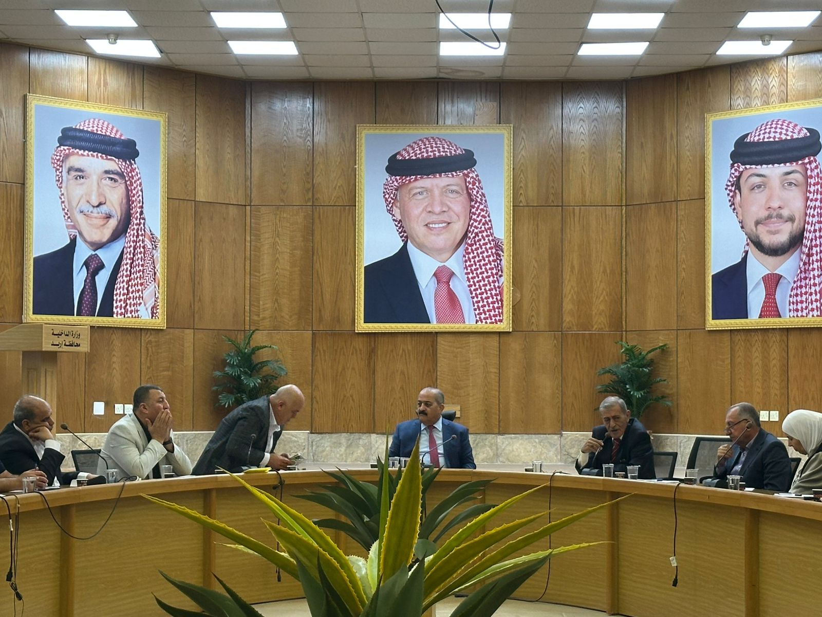 Madar Al-Saa Images 0.389734894125211