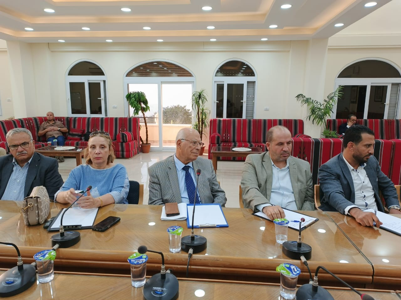 Madar Al-Saa Images 0.32641943157308173