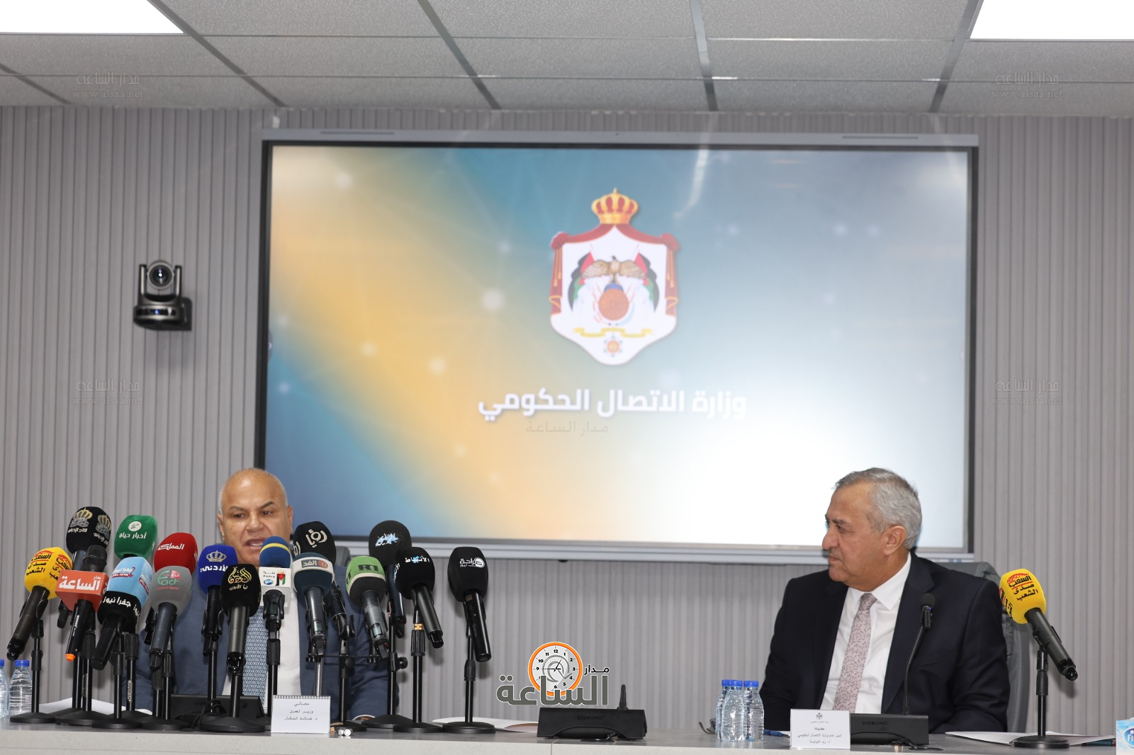 Madar Al-Saa Images 0.7237812102823858