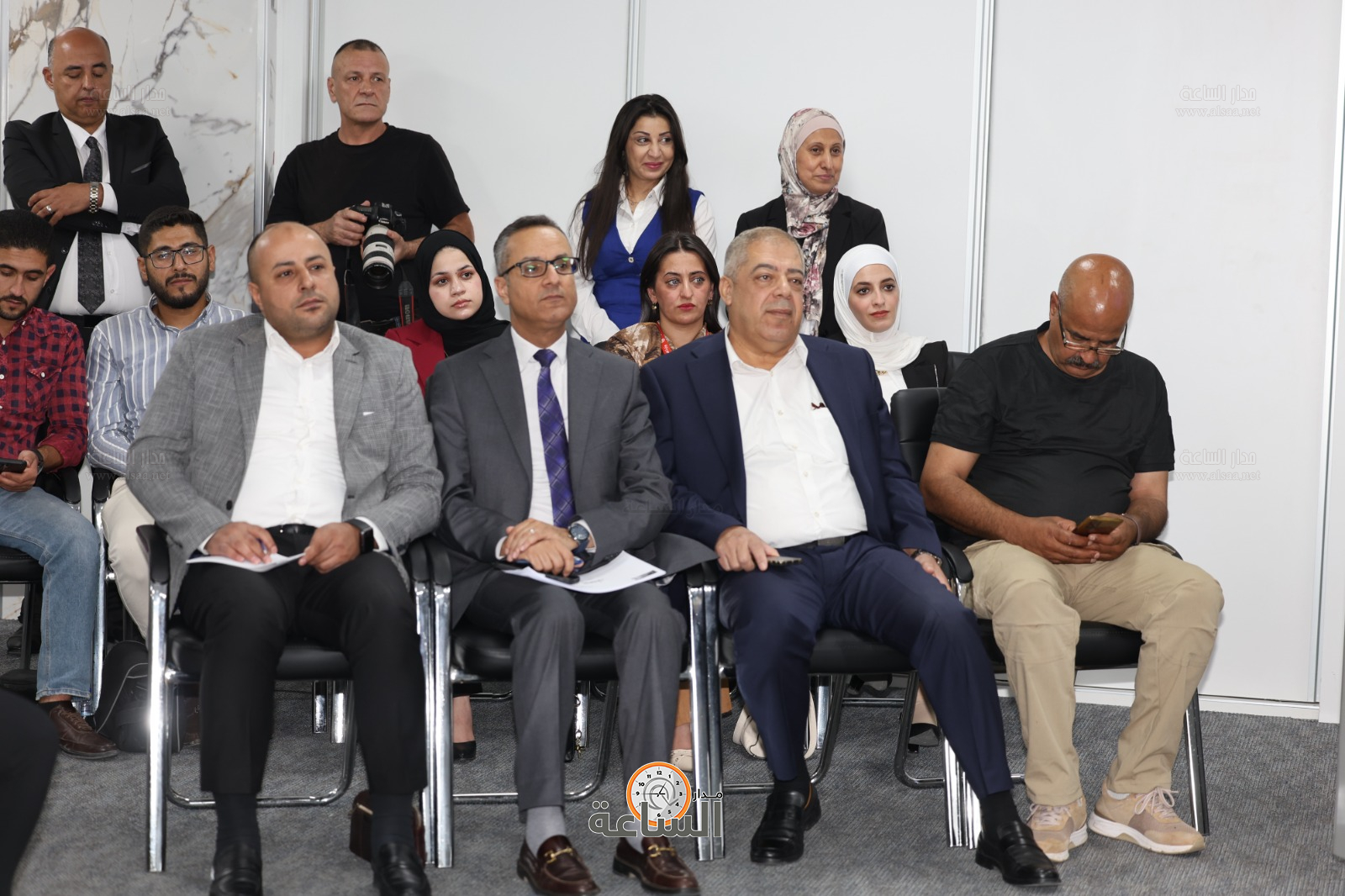 Madar Al-Saa Images 0.012325320845058885