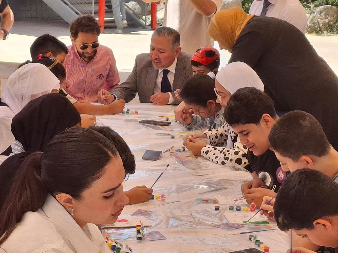 Madar Al-Saa Images 0.42188328167177225